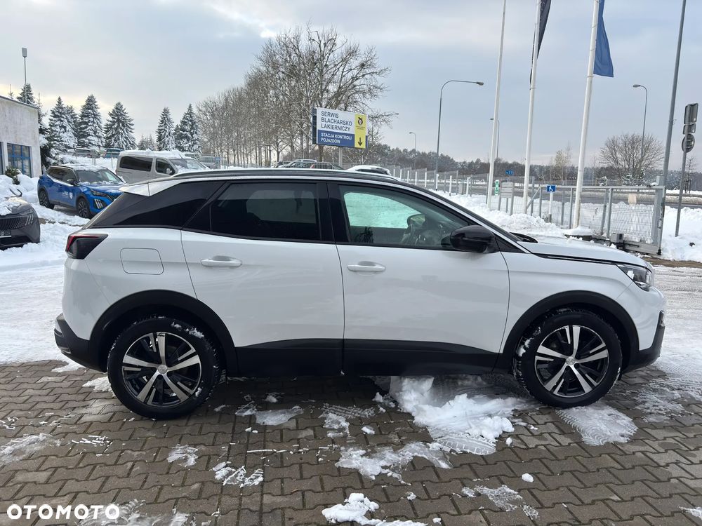 Peugeot 3008 1.2 PureTech GPF Active S&S EAT8 - 5