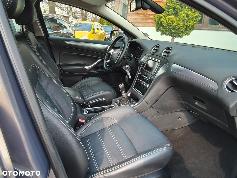 Ford Mondeo 2.0 TDCi Titanium - 27