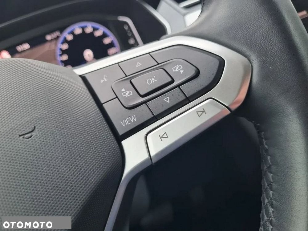 Volkswagen Passat - 22