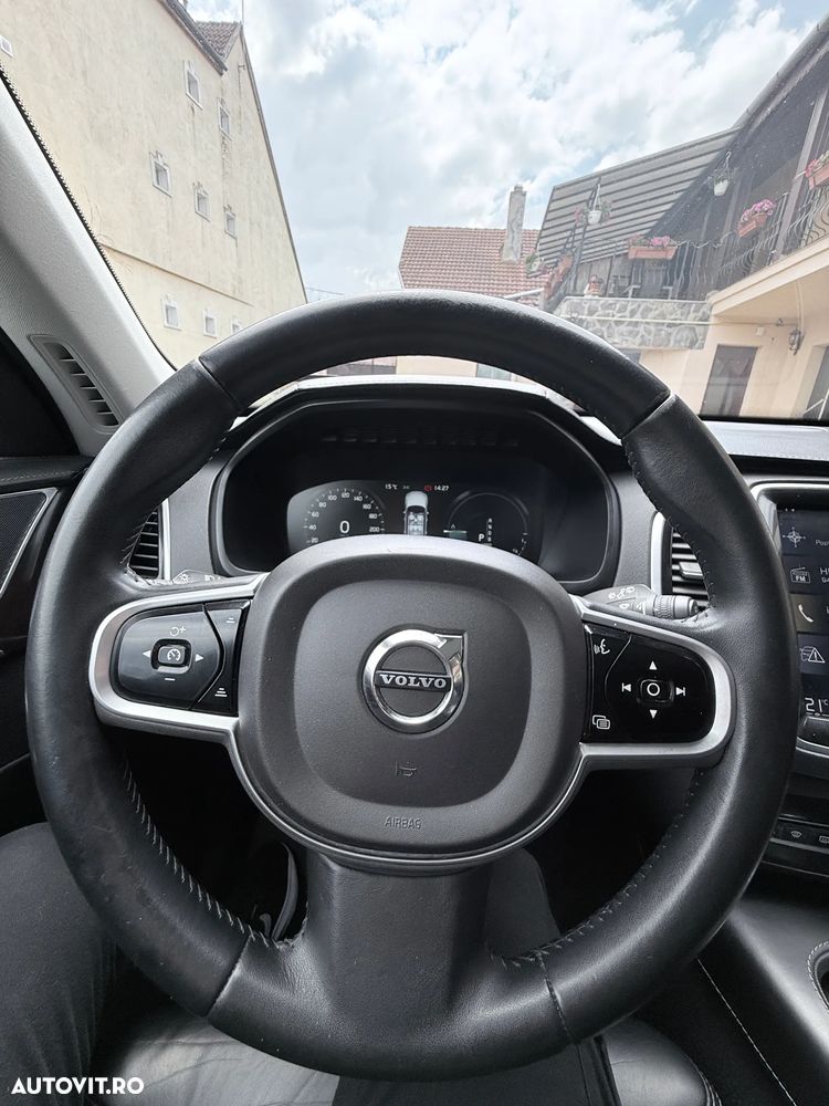 Volvo XC 90 - 11