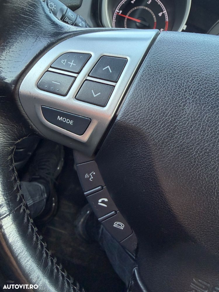 Mitsubishi ASX 1.8 DID 4WD Instyle U06 - 22