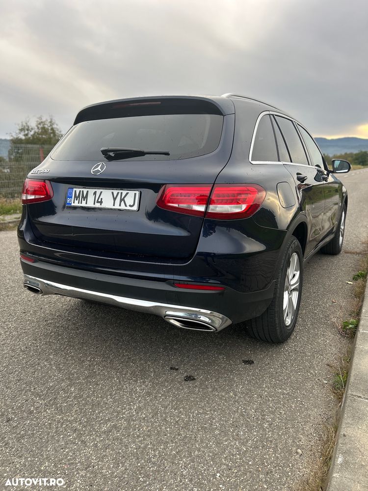 Mercedes-Benz GLC - 4