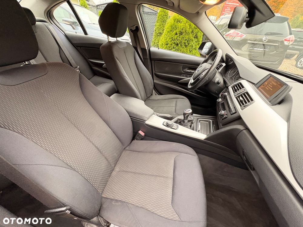 BMW Seria 3 316d Advantage - 24