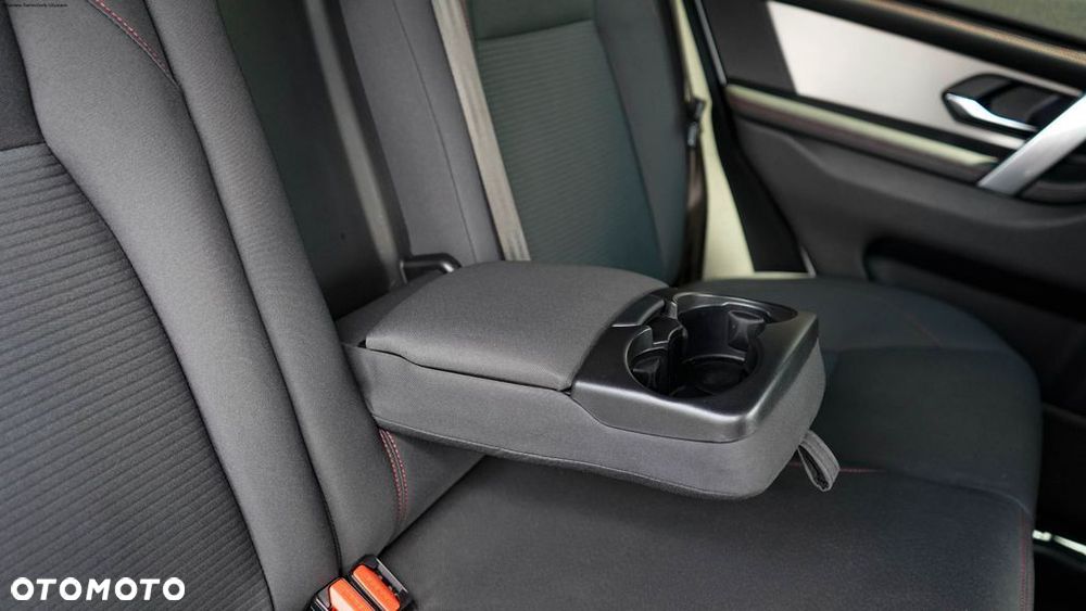 Land Rover Discovery Sport - 37