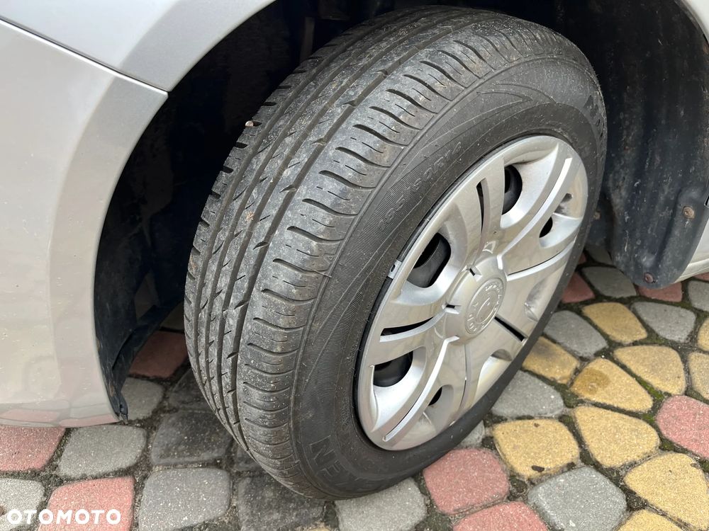Skoda Fabia 1.2 HTP - 15