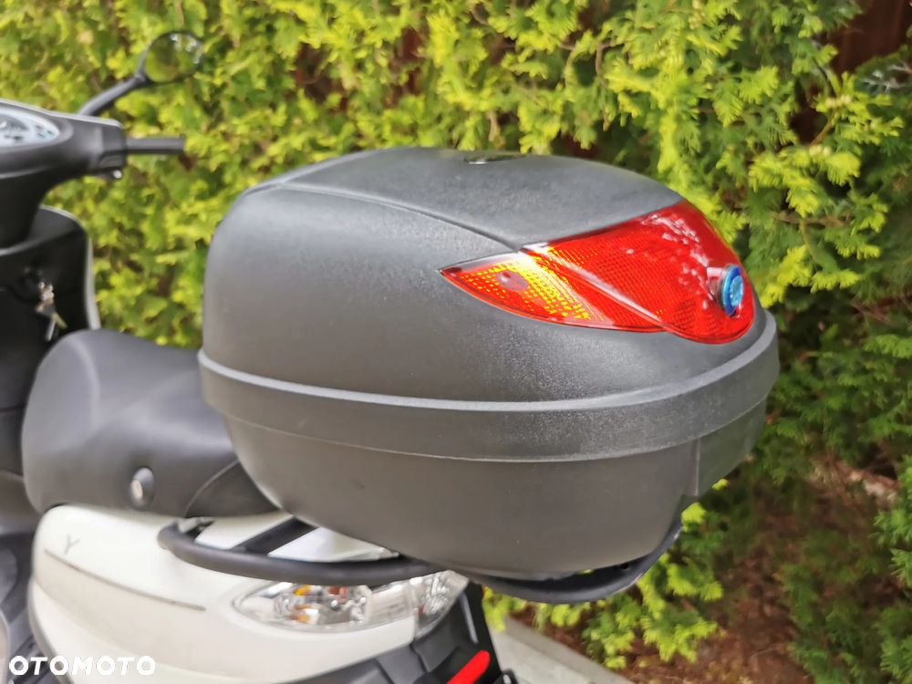 Piaggio FLY - 9