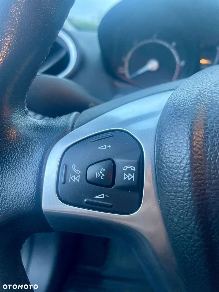 Ford Fiesta - 16