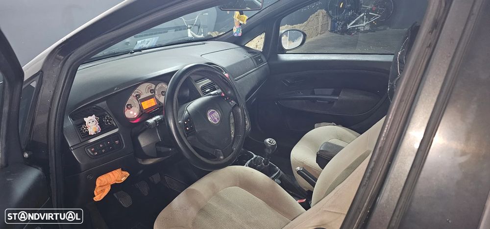 Fiat Linea 1.3 M-Jet Emotion - 6