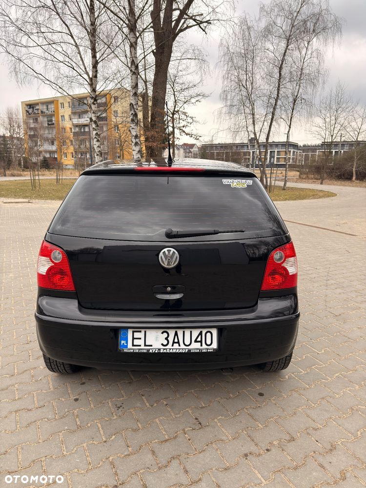 Volkswagen Polo 1.4 FSI - 9