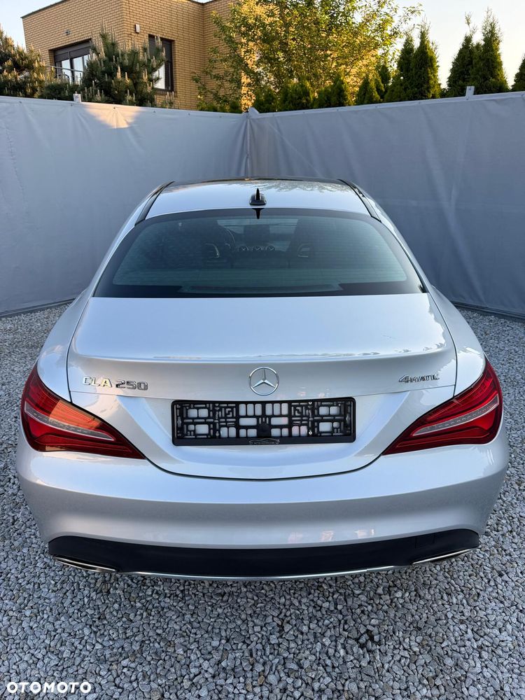 Mercedes-Benz CLA 250 4-Matic Sport - 12