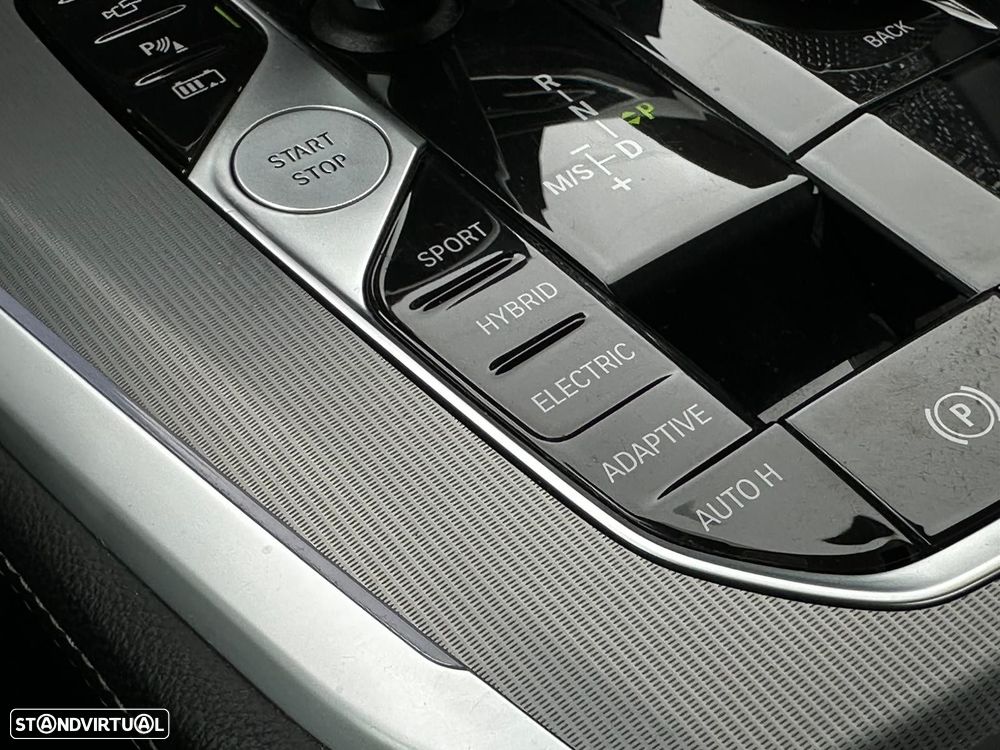 BMW X5 45 e xDrive Pack M - 32