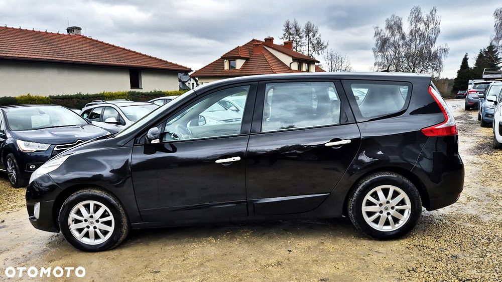 Renault Grand Scenic 2.0 16V 140 CVT Bose Edition - 23