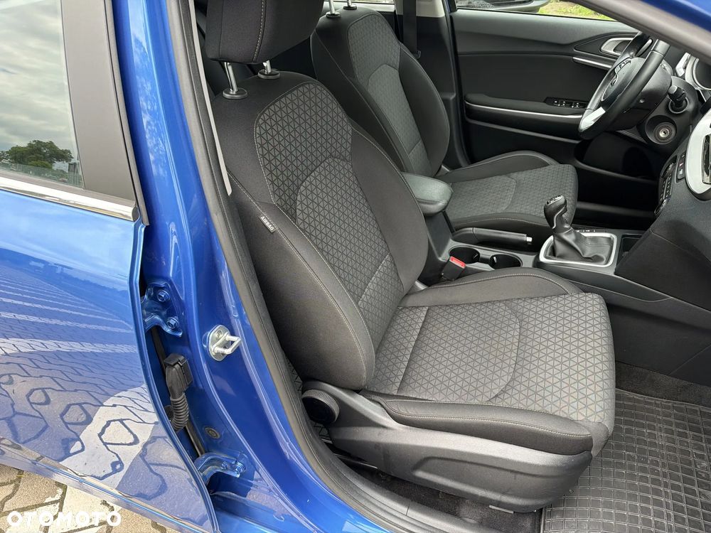 Kia Ceed 1.6 CRDi SCR L Business Line - 14