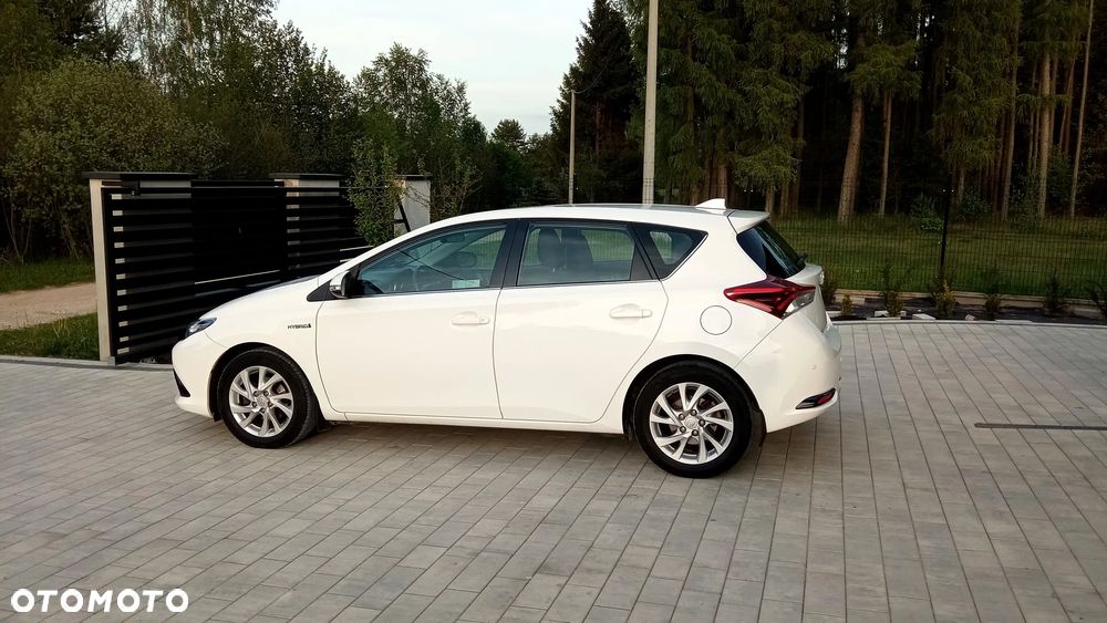 Toyota Auris Hybrid 135 Premium - 5