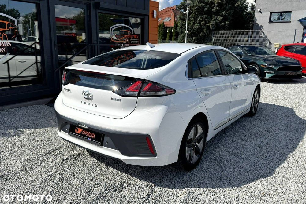 Hyundai IONIQ Hybrid 1.6 GDI Premium - 3