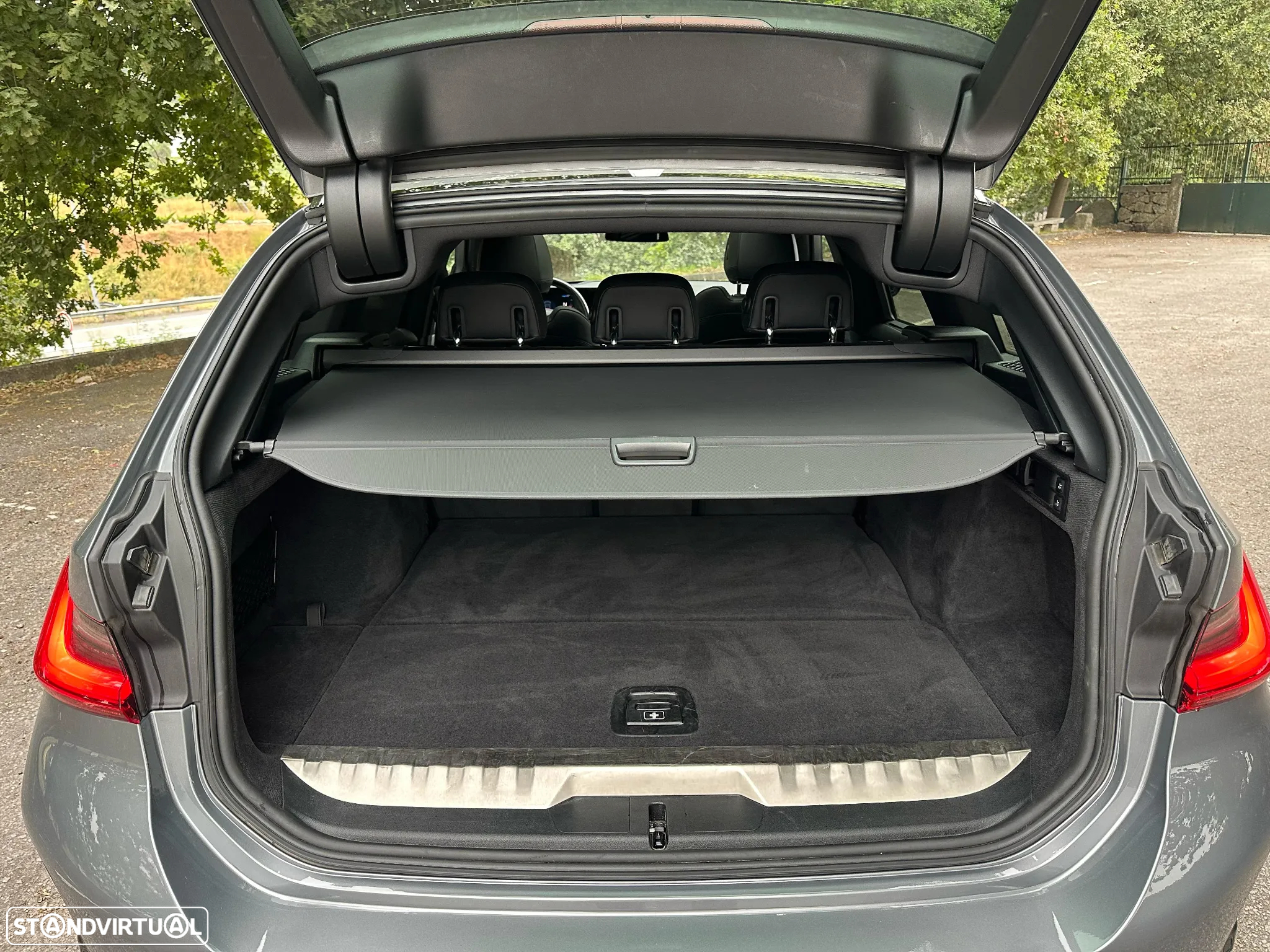 BMW 330 e Touring Pack Desportivo M Auto - 43