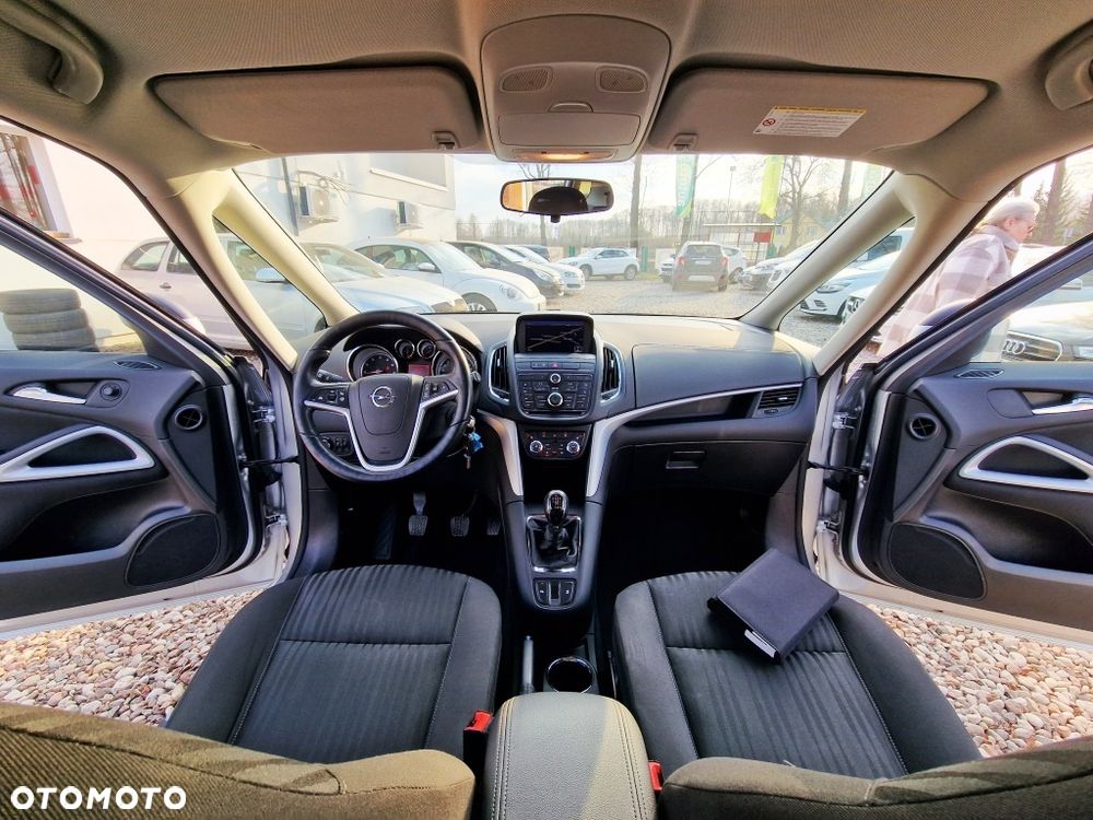 Opel Zafira Tourer 1.4 Turbo Edition - 10
