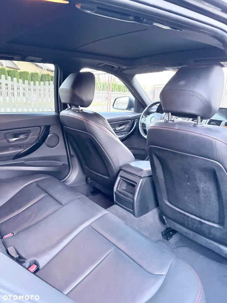 BMW Seria 3 320d Efficient Dynamics Edition Sport Line - 11