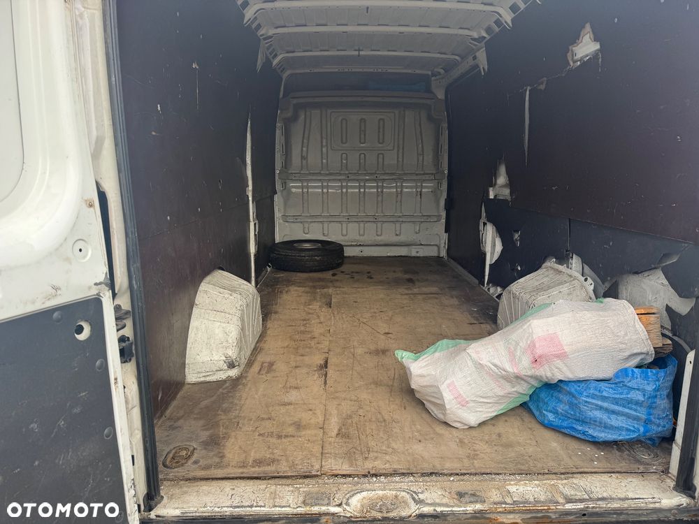 Peugeot Boxer 2,2 HDi L4H2 Maxi doinwestowany - 14