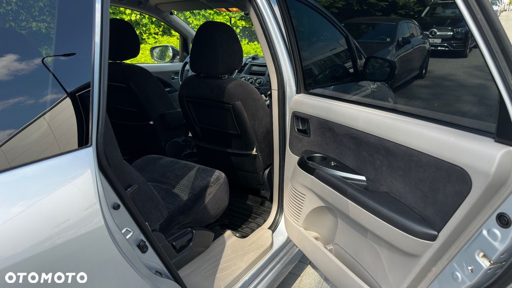 Mitsubishi Grandis 2.4 Intense (lea) - 34