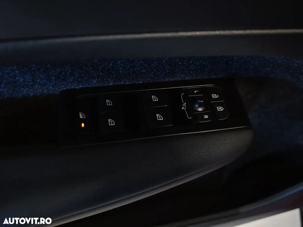 Volvo XC 40 D3 Momentum Pro - 17