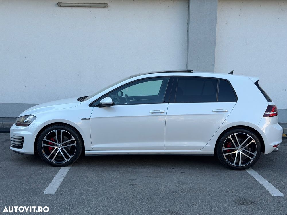 Volkswagen Golf 2.0 TDI DSG GTD - 11
