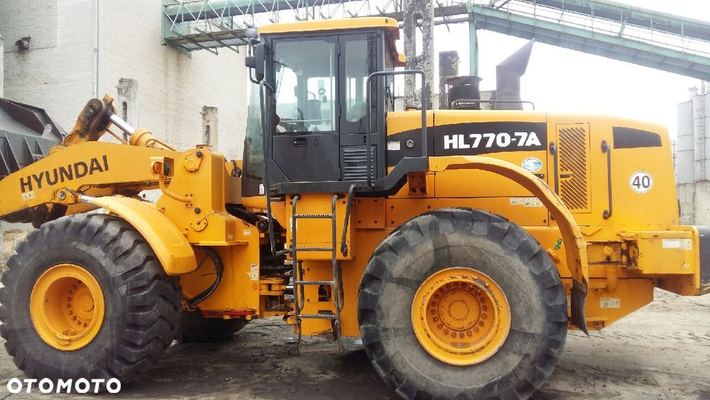 Hyundai HL77077A - 5
