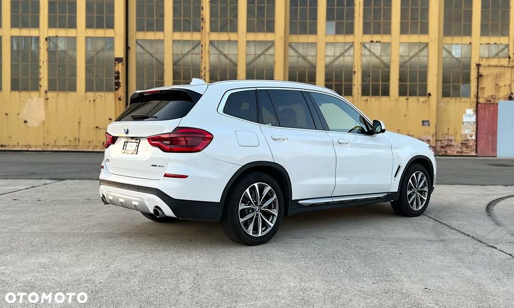 BMW X3 xDrive30i GPF Luxury Line - 6