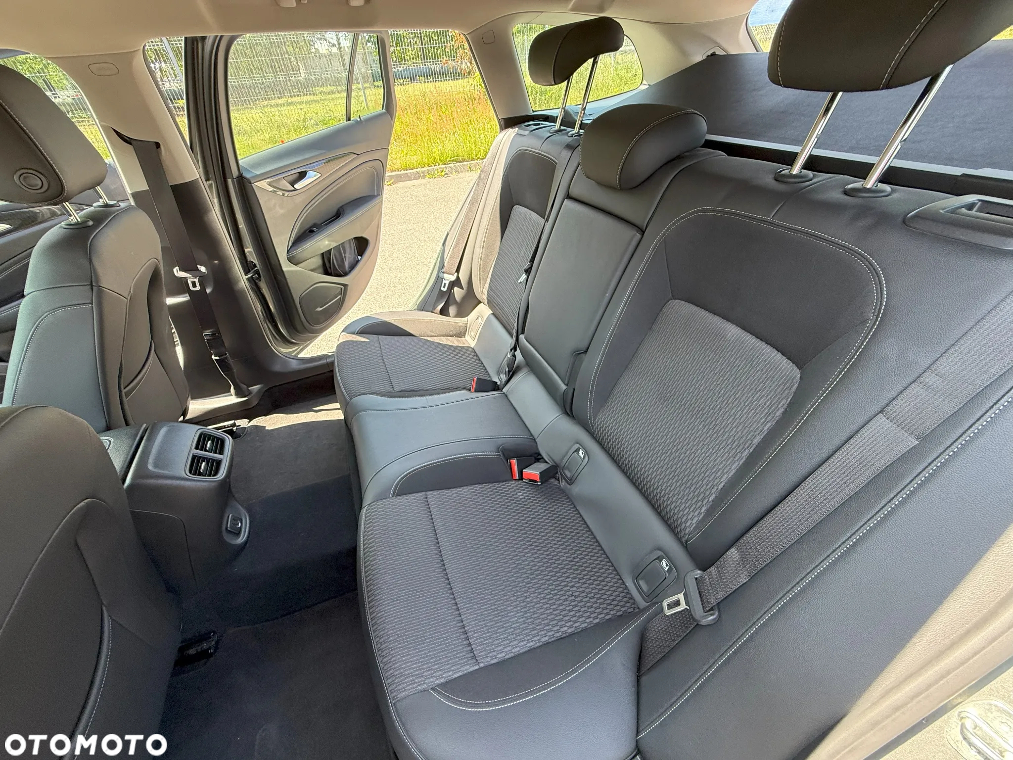 Opel Insignia CT 1.5 T Elite S&S - 17