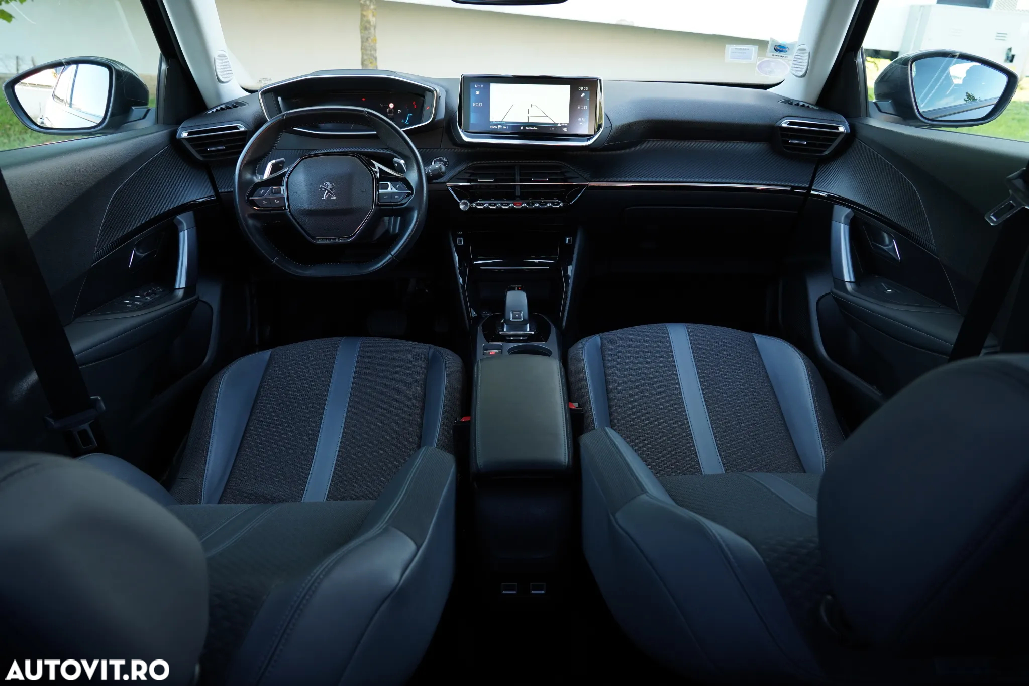 Peugeot 2008 PureTech 130 EAT8 Allure - 7
