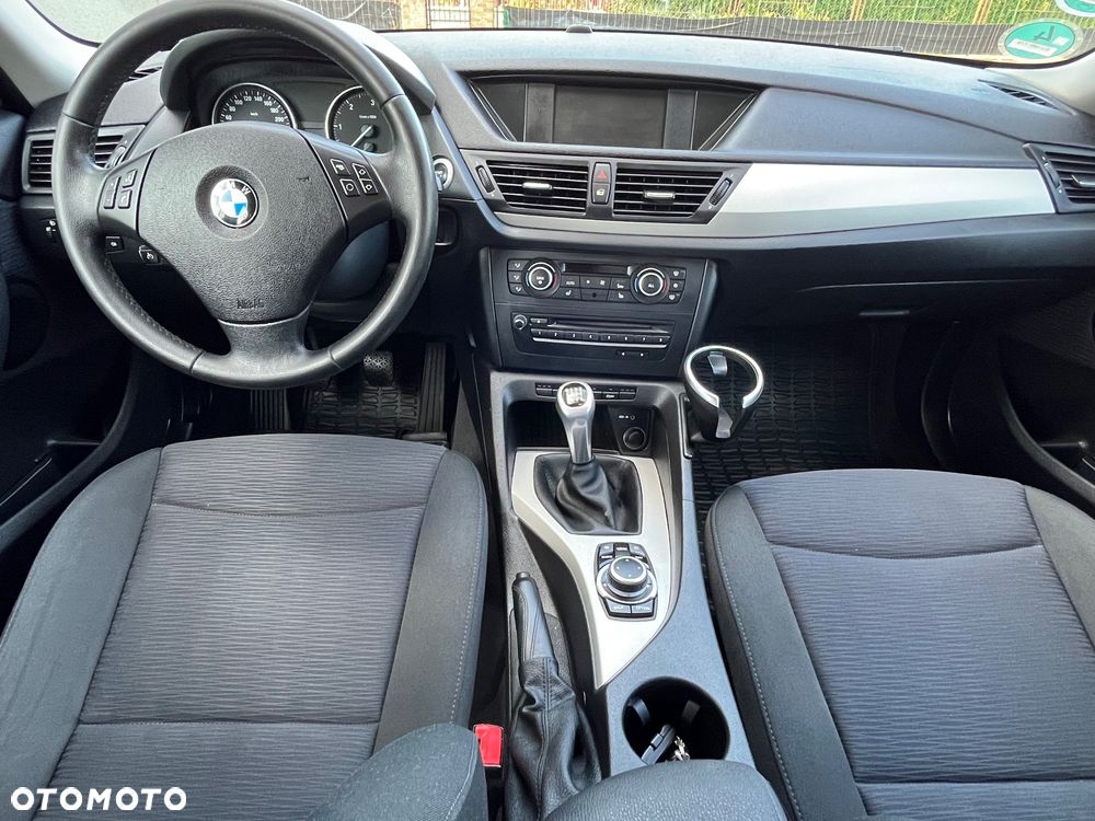 BMW X1 sDrive18d - 9