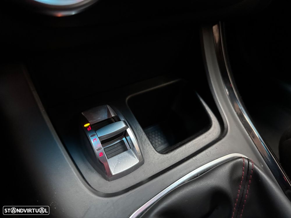 Alfa Romeo Giulietta 1.6 JTDm Veloce - 32