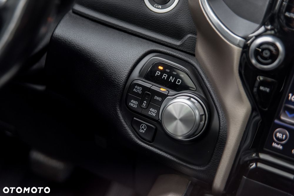 Dodge RAM 5.7 4x4 - 25