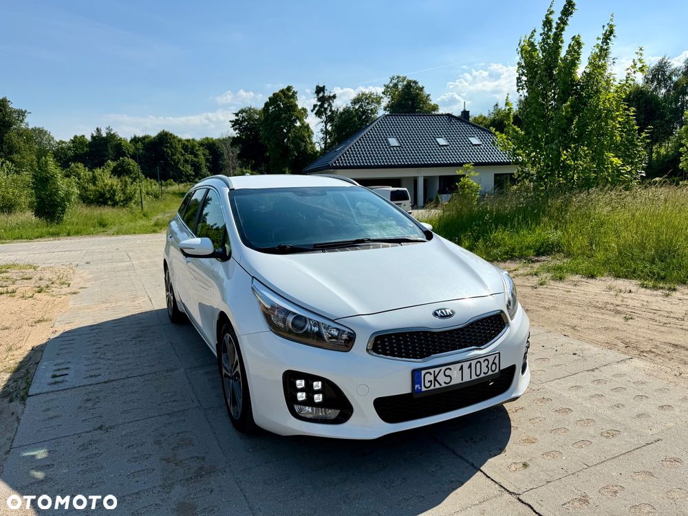 Kia Ceed 1.6 CRDi 136 ISG GT Line - 2