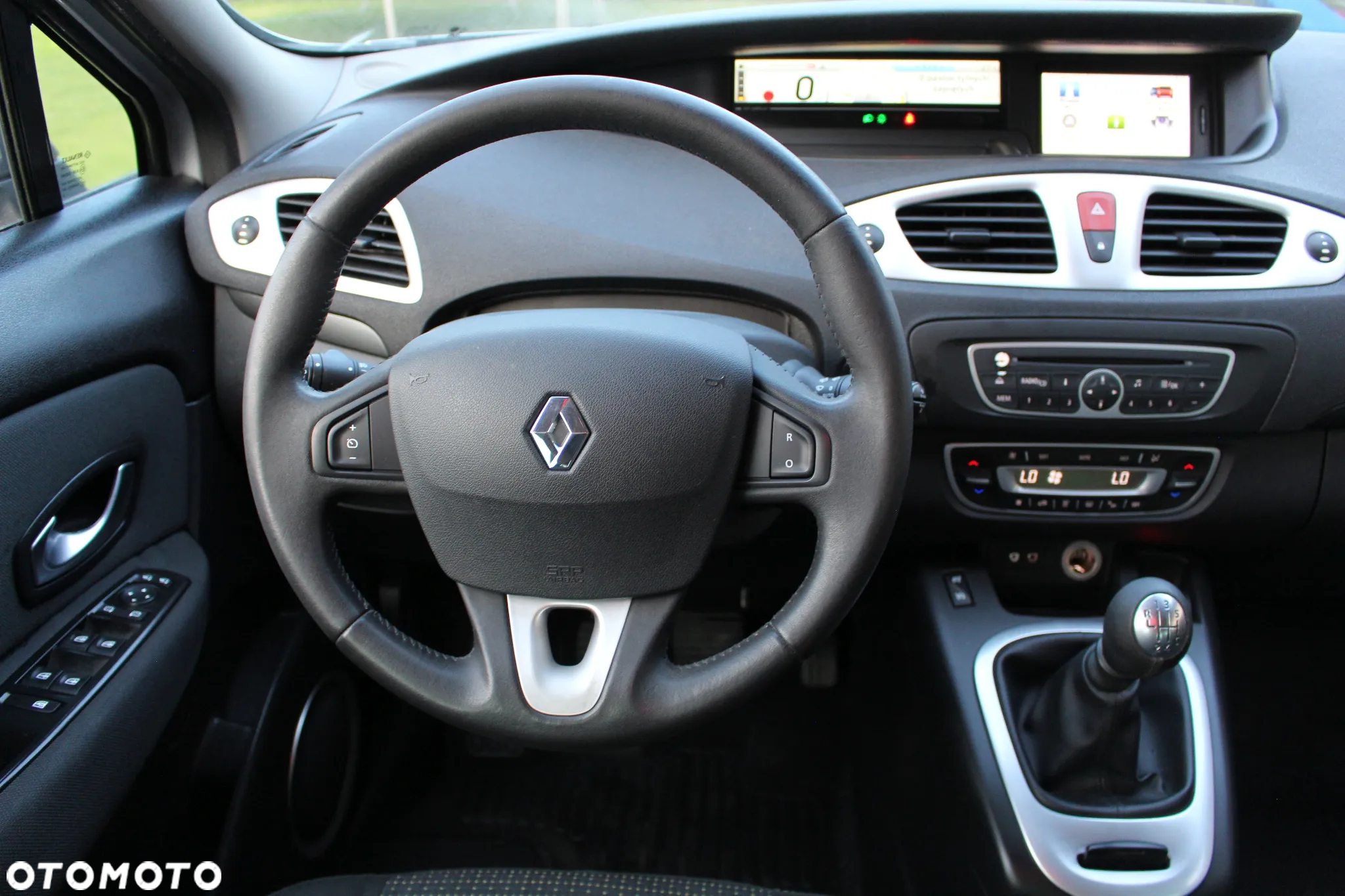 Renault Scenic 1.6 16V 110 Dynamique - 17