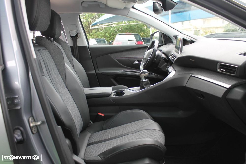 Peugeot 5008 1.5 BlueHDi Allure - 45