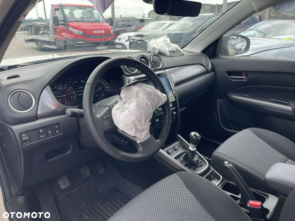 Suzuki Vitara 1.4 Boosterjet Hybrid Comfort - 11