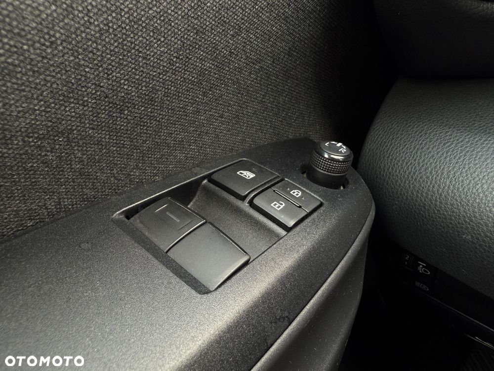 Toyota Yaris 1.5 Comfort - 17