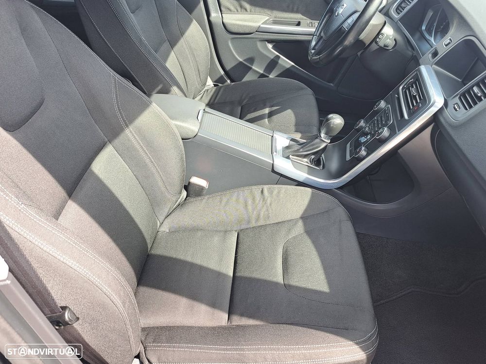 Volvo V60 1.6 D2 Drive Kinetic Start/Stop - 23