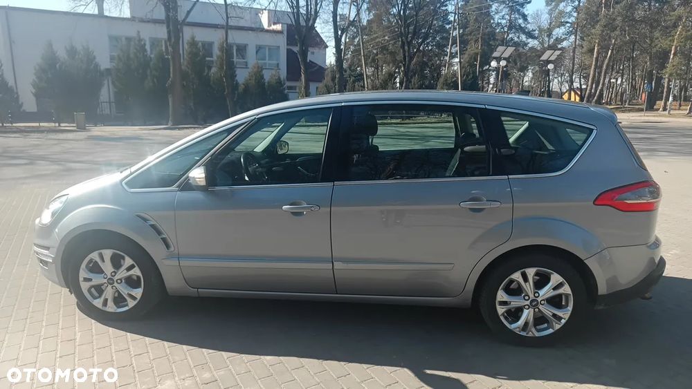 Ford S-Max - 25