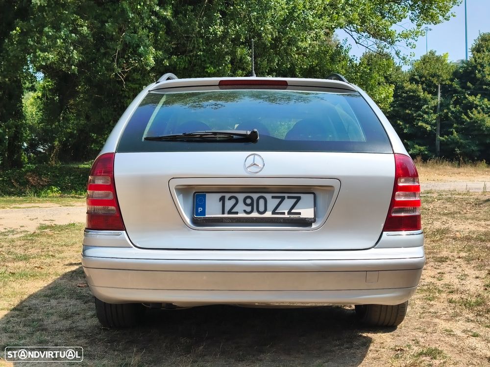 Mercedes-Benz C 220 — fotografia 57