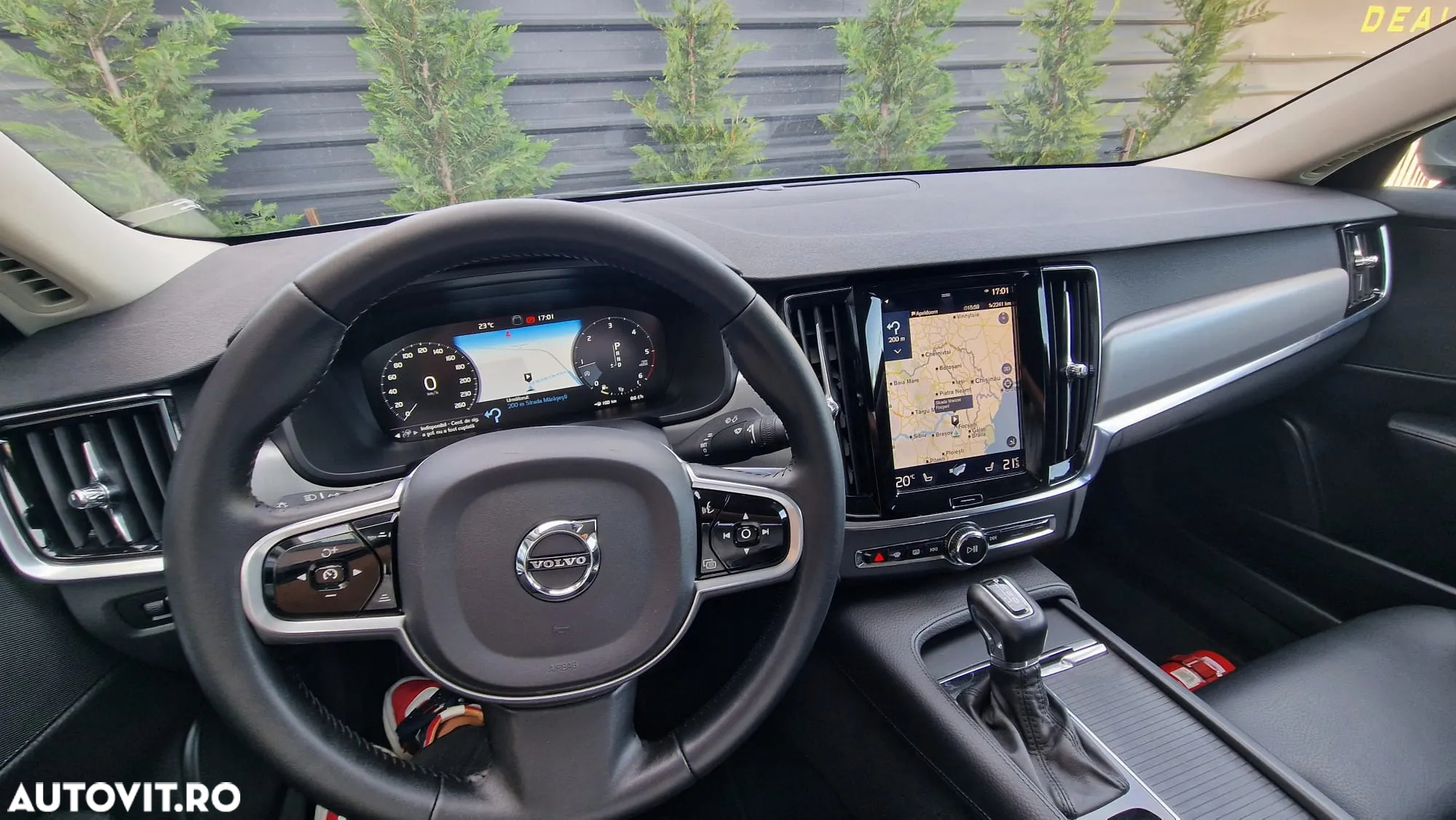 Volvo S90 D3 Geartronic R Design - 17