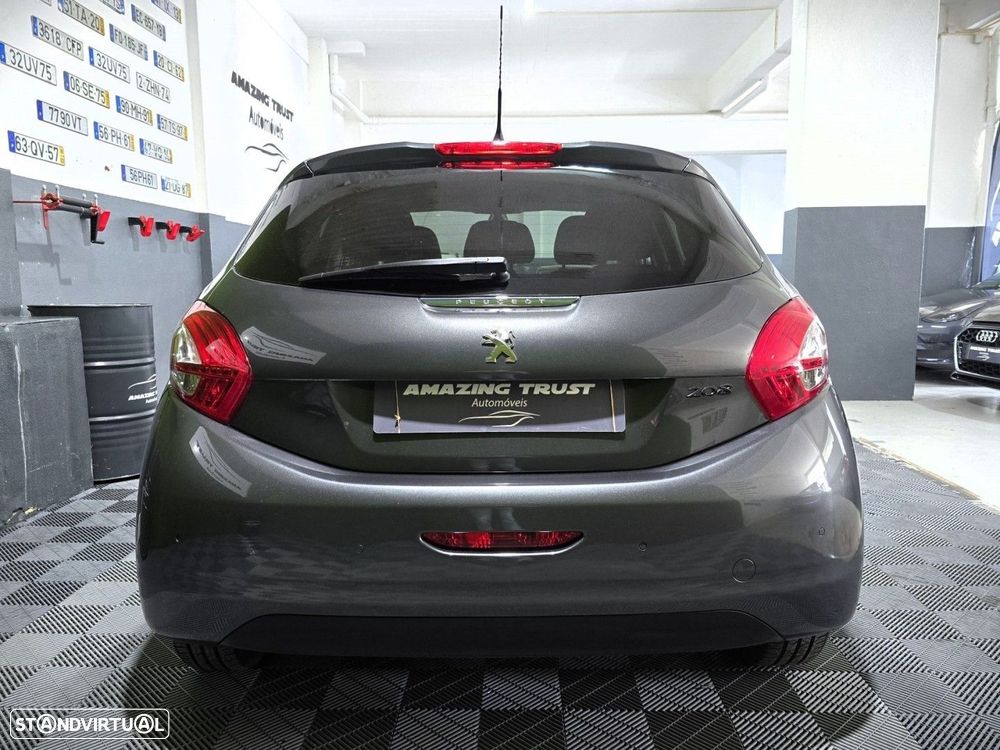 Peugeot 208 1.2 PureTech Active - 5