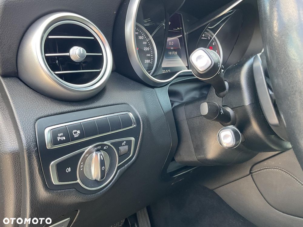 Mercedes-Benz GLC 250 4Matic 9G-TRONIC AMG Line - 14
