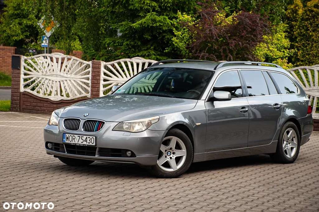 BMW Seria 5 525i Touring - 10