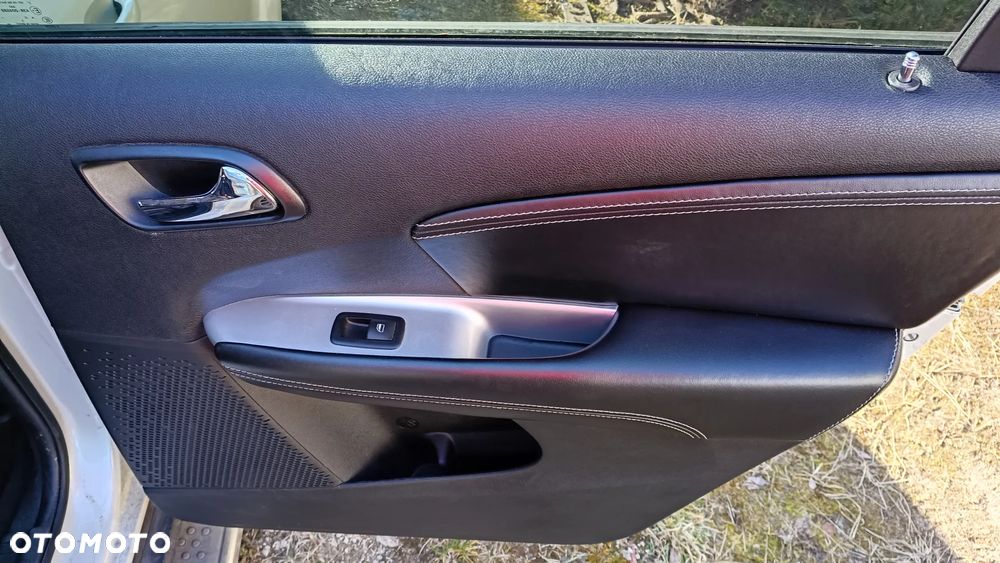 Fiat Freemont 2.0 Multijet 16V DPF Automatik Allrad Black Code - 17