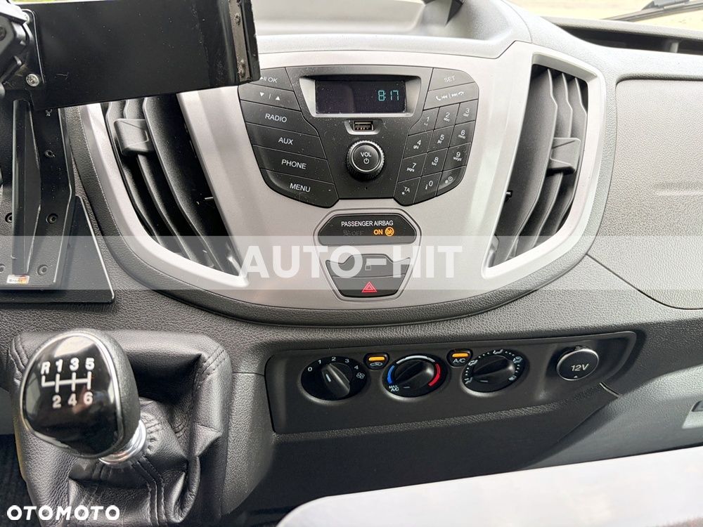 Ford Transit - 30