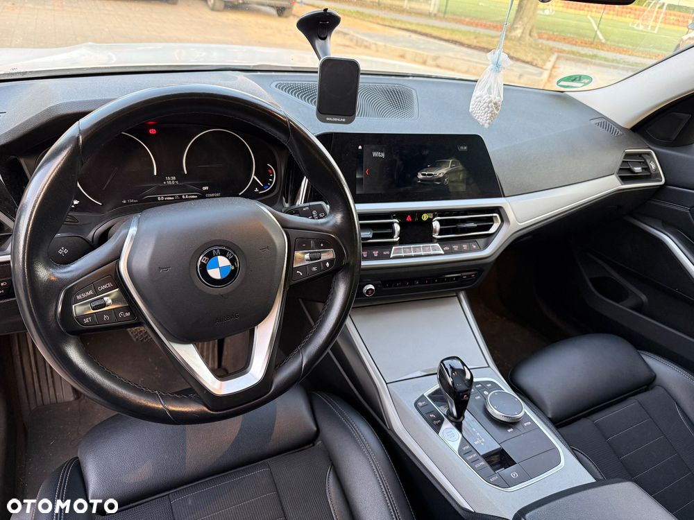 BMW Seria 3 320d Luxury Line - 3