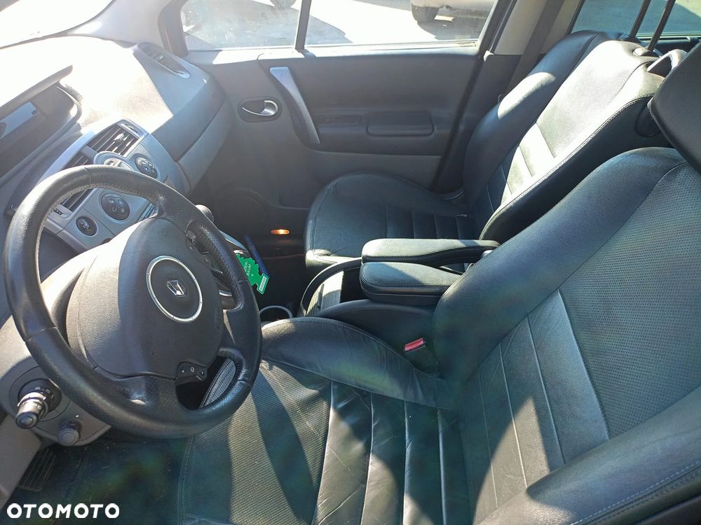Renault Grand Scenic II 2 – maska, zderzak, lampy, błotniki, drzwi – TEC66 - 9