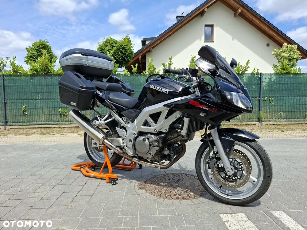 Suzuki SV - 8